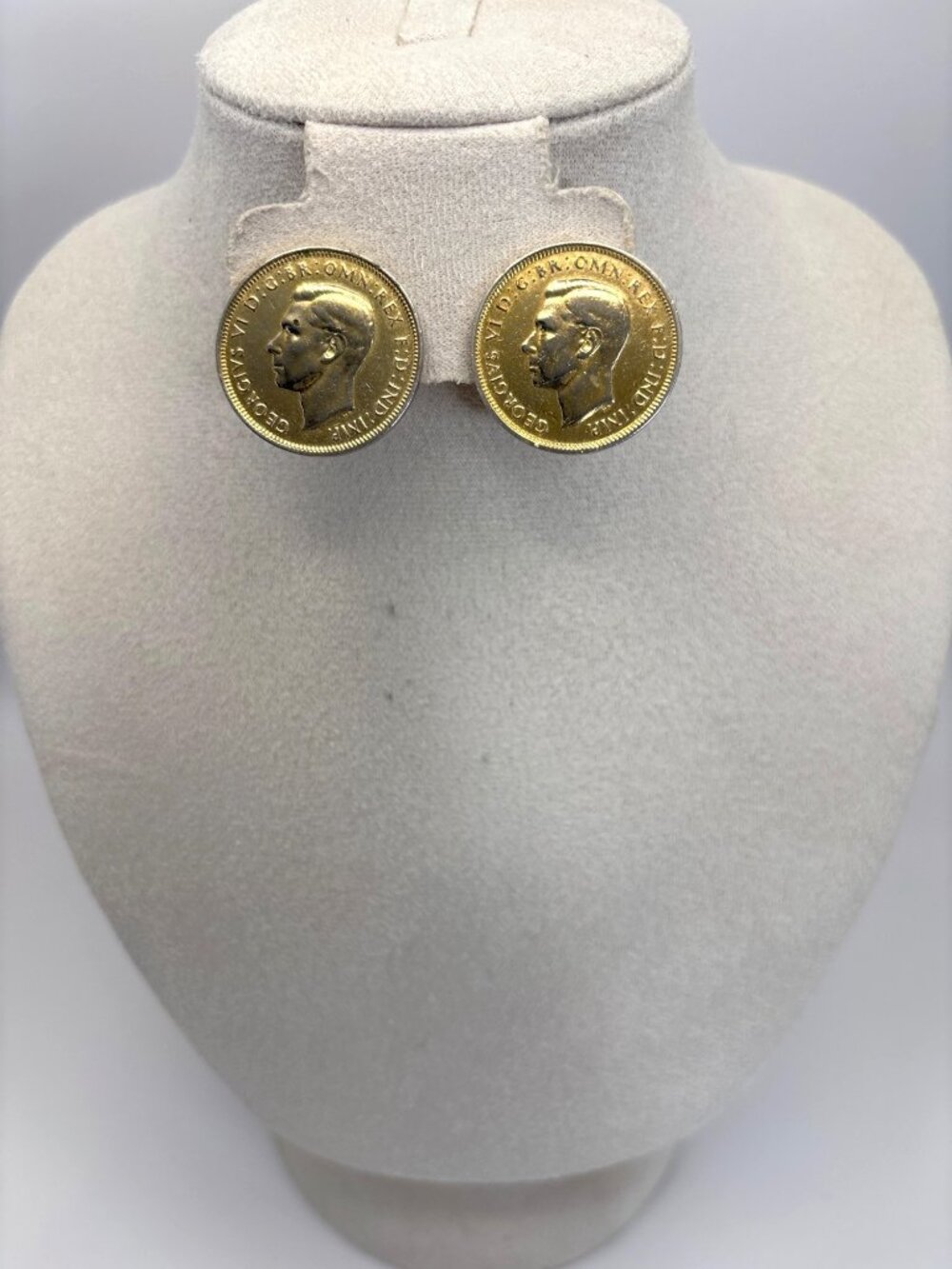 Vintage Gold Tone Coin Half Penny British King George IV Head Screw Back Earring